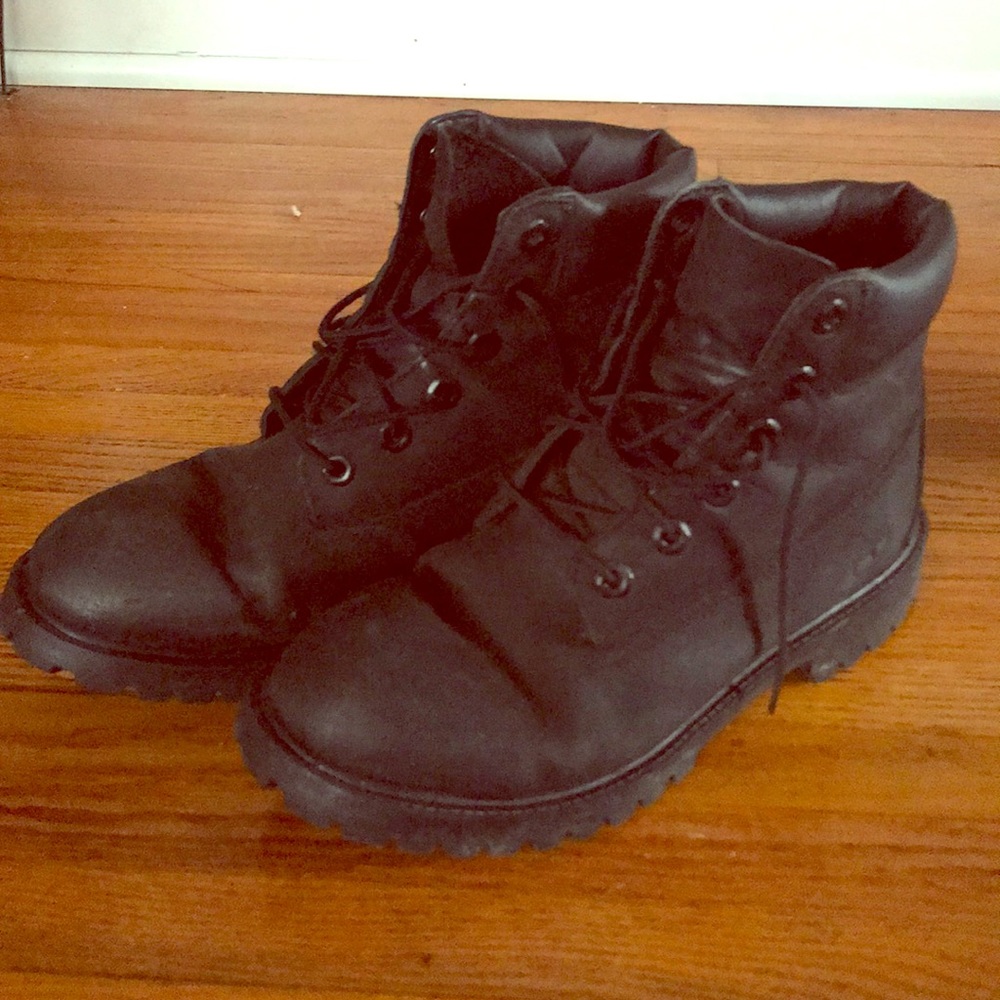 Black timberlands! Broken in!
